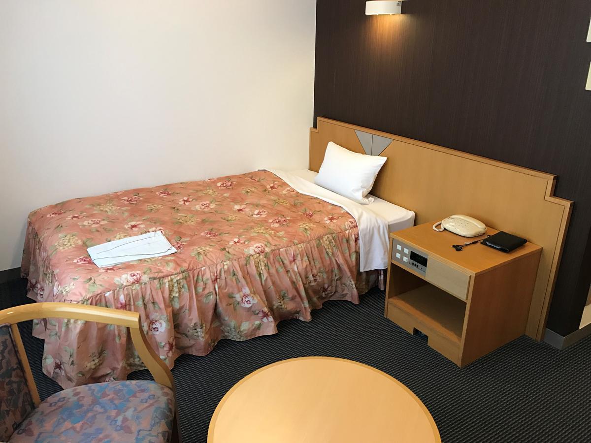 Shin Sayama Hotel Buitenkant foto