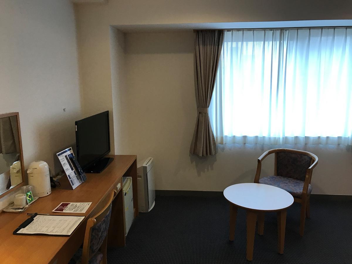 Shin Sayama Hotel Buitenkant foto