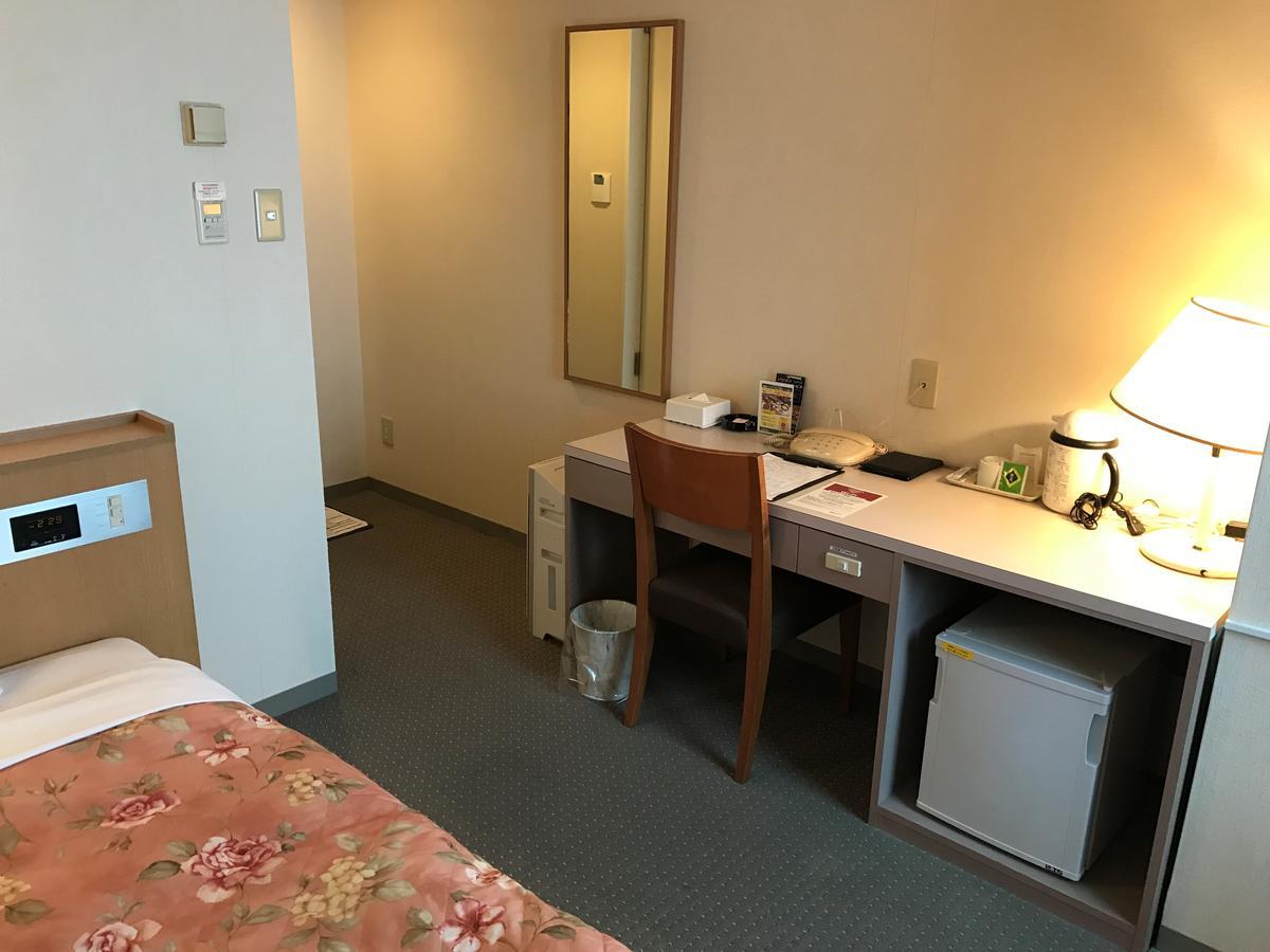 Shin Sayama Hotel Buitenkant foto