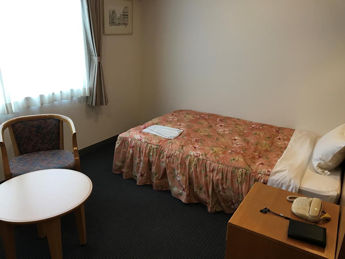 Shin Sayama Hotel Buitenkant foto
